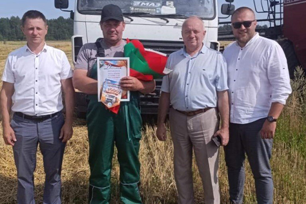 Первый тысячник «Совбел 2016» отмечен за трудовые достижения!